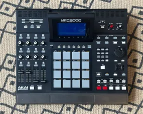 Akai MPC5000 MPC5000 Music Production Drum Machine with Synthesizer

Akai Pro