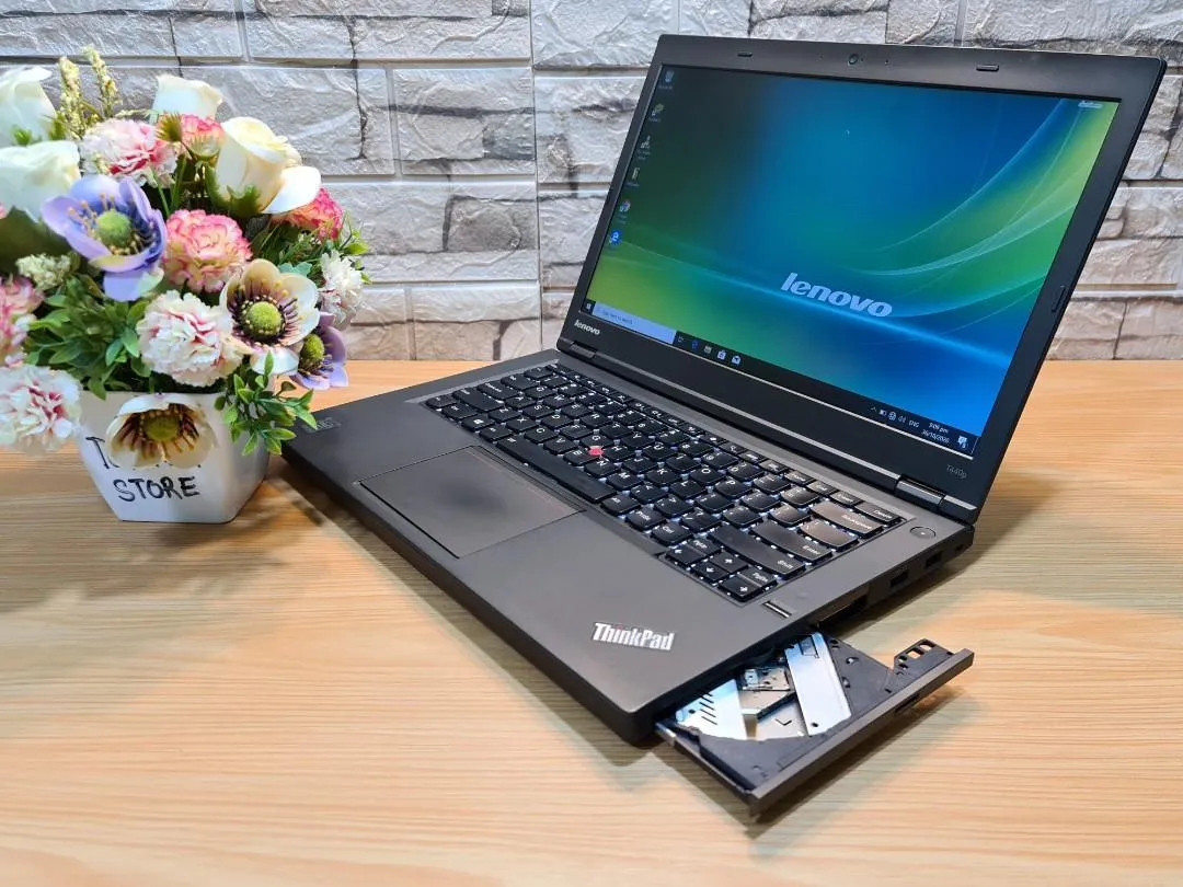 Lenovo ThinkPad T440p Business Laptop - Intel Core i7-4600M @ 2.9GHz (4th Gen) | 16GB RAM | 512GB SSD |  14.1" HD  (1600x900) | Intel HD Graphics | Windows 10 Pro | DVDRW | 1 Year Warranty