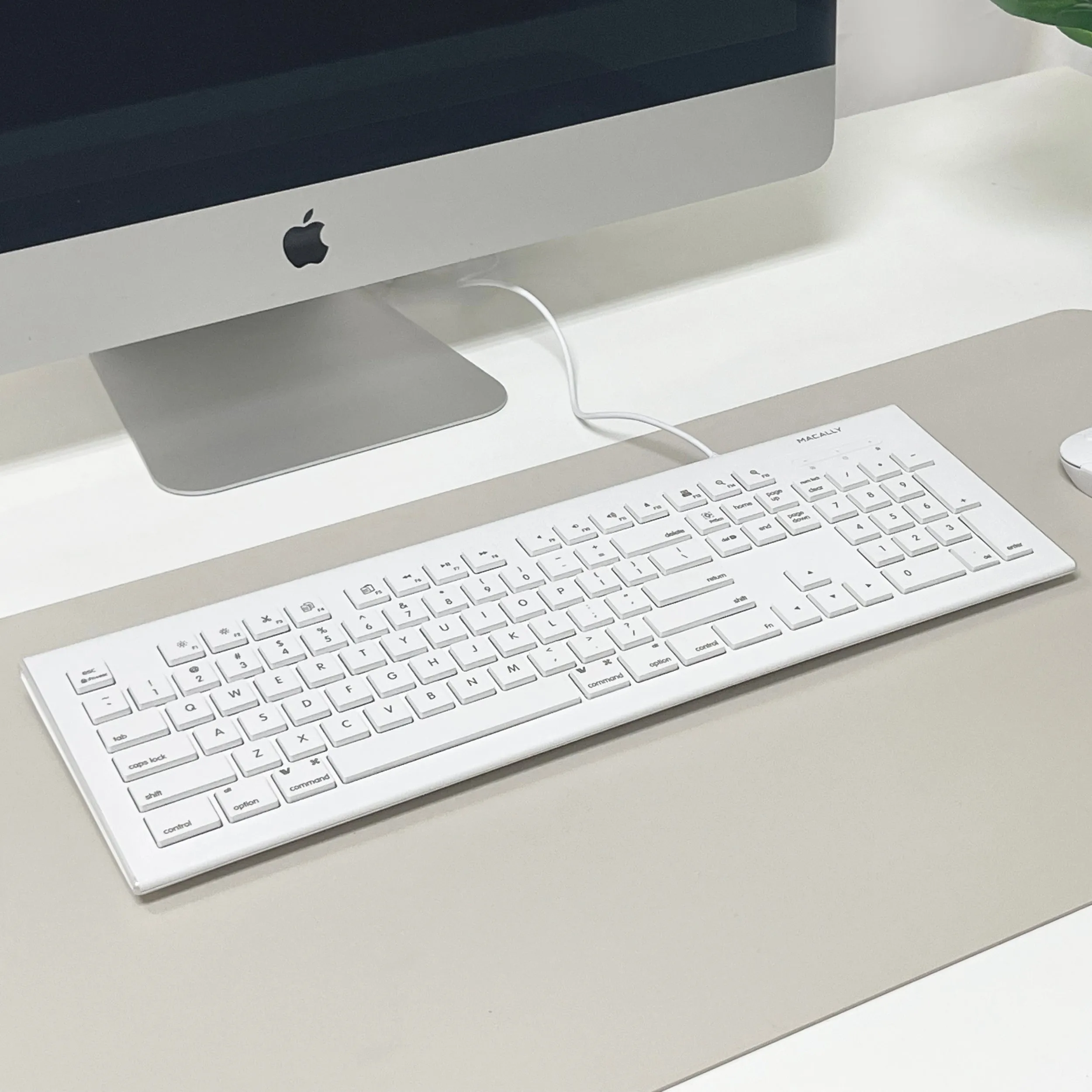 The Standard USB Keyboard and Mouse For Mac